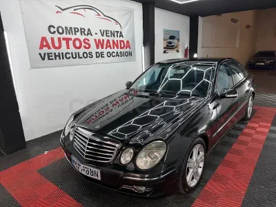 Usado Mercedes E320 Avantgarde 224 CV (164 kW) 2008 Negro Berlina