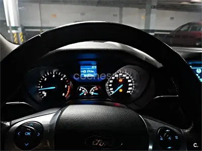Usado Ford Focus Trend 115 CV (84 kW) 2014 Negro Berlina