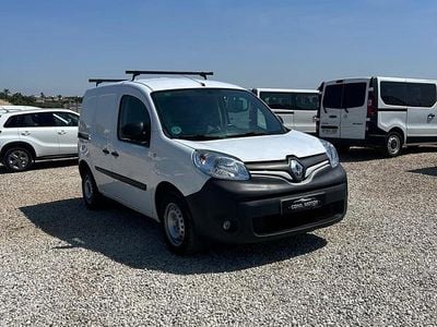 Usado Renault Kangoo 75 CV (55 kW) 2018 Blanco Monovolumen