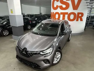 Usado Mitsubishi ASX Spirit 117 CV (86 kW) 2023 Gris / plata SUV