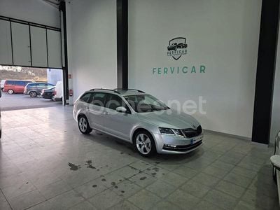Usado Skoda Octavia Style 150 CV (110 kW) 2020 Gris / plata Familiar