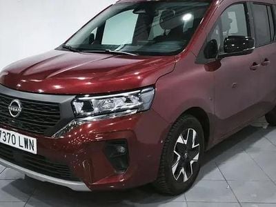 Usado Nissan Townstar N-Connecta 130 CV (95 kW) 2022 Rojo carmin metalizado Familiar
