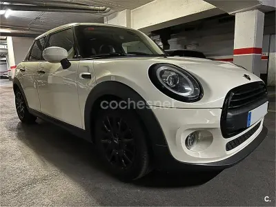 Usado Mini ONE 102 CV (75 kW) 2019 Beige Utilitario