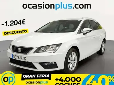 Usado Seat Leon ST Style 116 CV (85 kW) 2018 Blanco Familiar