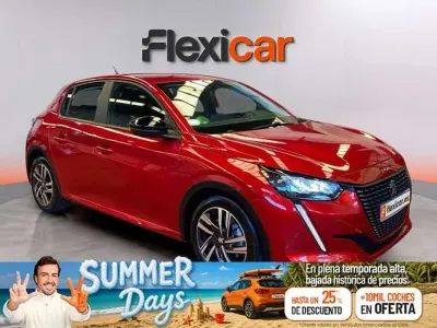 Usado Peugeot 208 Active 101 CV (74 kW) 2023 Rojo Utilitario