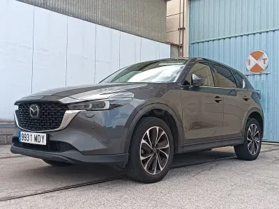 Usado Mazda CX-5 165 CV (121 kW) 2023 Gris / plata SUV