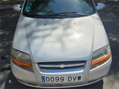 Usado Chevrolet Kalos SE 94 CV (69 kW) 2006 Gris / plata Berlina