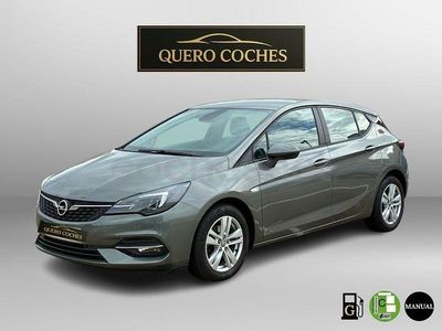 Usado Opel Astra Edition 110 CV (80 kW) 2021 Gris / plata Berlina
