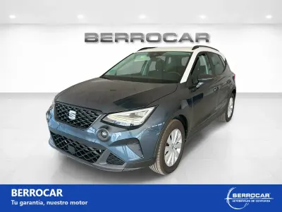 Usado Seat Arona Style 115 CV (84 kW) 2025 Gris SUV
