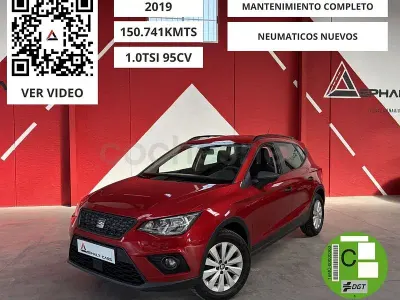Usado Seat Arona Ecomotive 95 CV (69 kW) 2019 Granate SUV