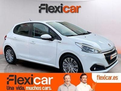 Usado Peugeot 208 Signature Sky 110 CV (80 kW) 2018 Blanco Utilitario
