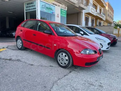 Usado Seat Ibiza Stella 64 CV (47 kW) 2003 Rojo Utilitario