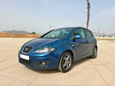 Usado Seat Altea XL I-Tech 105 CV (77 kW) 2015 Azul Monovolumen