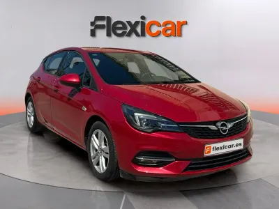 Usado Opel Astra GS Line 110 CV (80 kW) 2020 Rojo Berlina