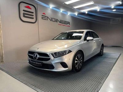 Usado Mercedes A180 116 CV (85 kW) 2020 Gris Berlina