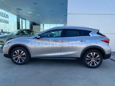 Infiniti QX30