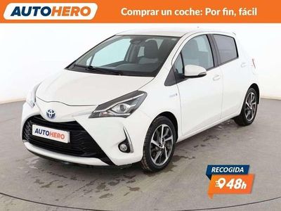 Usado Toyota Yaris Hybrid 101 CV (74 kW) 2019 Blanco Berlina