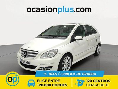 Usado Mercedes B180 109 CV (80 kW) 2011 Blanco Monovolumen