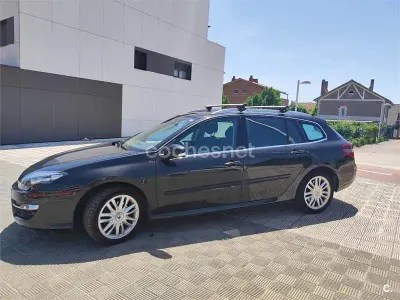 Usado Renault Laguna III Dynamique 130 CV (95 kW) 2011 Negro Familiar