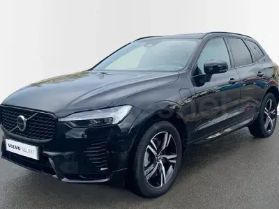 Używany Volvo XC60 R-Design 340 KM (250 kW) 2022 Czarny SUV