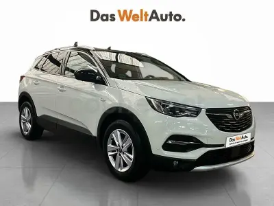 Usado Opel Grandland X Design Edition 130 HP (95 kW) 2019 Branco SUV