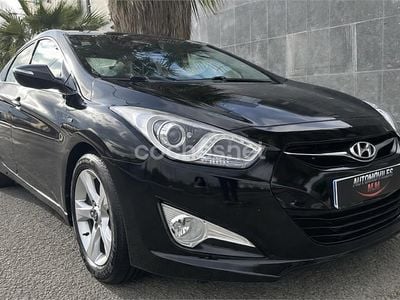 Usado Hyundai i40 136 CV (100 kW) 2013 Negro Berlina