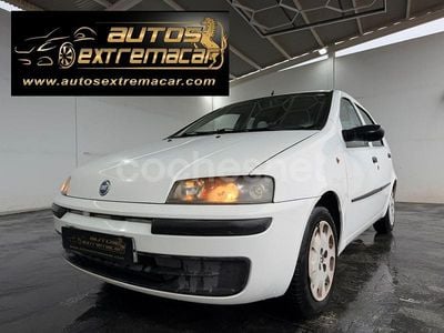 Usado Fiat Punto 80 CV (58 kW) 2001 Blanco Berlina