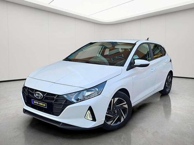 Usado Hyundai i20 84 CV (61 kW) 2022 Blanco Utilitario