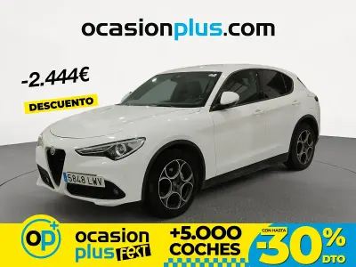 Usado Alfa Romeo Stelvio Sprint 160 CV (117 kW) 2022 Blanco SUV