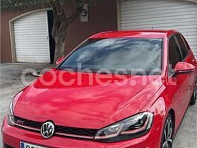 Rojo Usado 2017 VW Golf VII GTI Berlina | 24.120 € (Un poco caro)