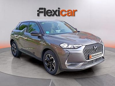 Usado DS Automobiles DS3 Crossback Chic 110 CV (80 kW) 2021 Gris SUV