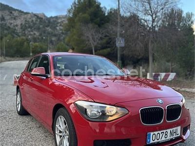 Rojo Usado 2015 BMW 114 Comfort Edition Utilitario | 9190 €