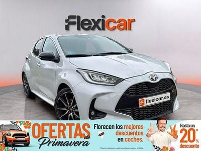 Usado Toyota Yaris Hybrid Sport 116 CV (85 kW) 2023 Blanco Berlina
