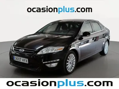 Usado Ford Mondeo Limited 140 CV (102 kW) 2014 Negro Berlina