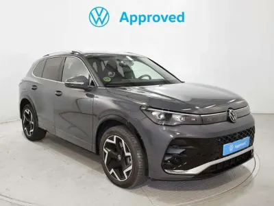 Usado VW Tiguan R-line 193 CV (141 kW) 2025 Gris SUV