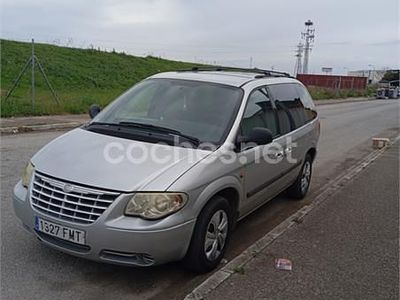 Usado Chrysler Voyager Executive 143 CV (105 kW) 2007 Gris / plata Monovolumen