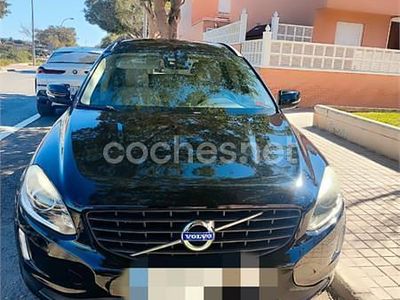 Usado Volvo XC60 Kinetic 136 CV (100 kW) 2016 Negro SUV
