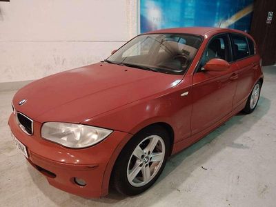 Rojo Usado 2005 BMW 116 Utilitario | 4590 € (Precio justo)