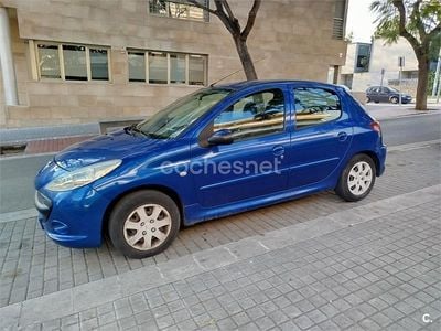 Usado Peugeot 206 75 CV (55 kW) 2012 Azul Berlina