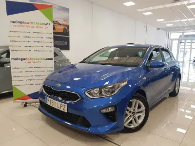 Usado Kia Ceed 120 CV (88 kW) 2021 Azul Utilitario