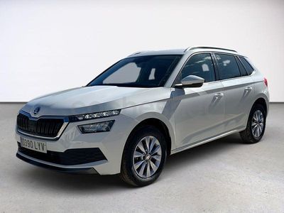Usado Skoda Kamiq 110 CV (80 kW) 2022 Blanco SUV