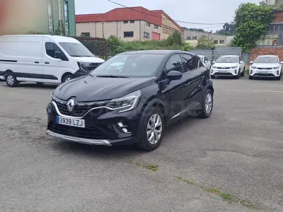 Usado Renault Captur Zen 90 CV (66 kW) 2022 Negro SUV