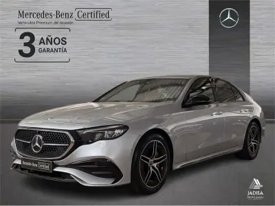 Usado Mercedes E220 197 CV (144 kW) 2025 Gris / plata Berlina