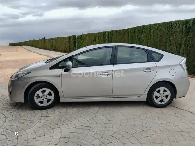 Usado Toyota Prius Eco 136 CV (100 kW) 2010 Gris / plata Utilitario
