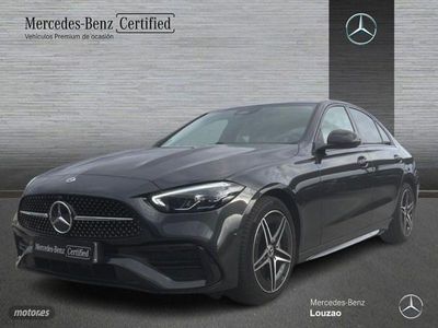 Gris Usado 2024 Mercedes C200 AMG line Berlina | 43.800 € (Buen precio)