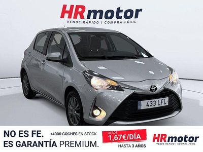 Usado Toyota Yaris Active 111 CV (81 kW) 2020 Gris Berlina