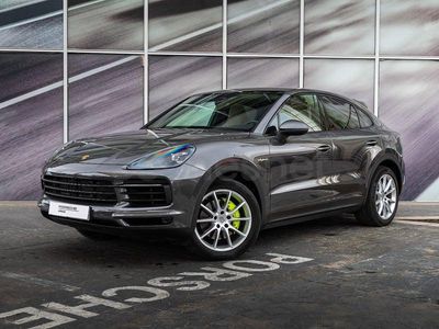 Usado Porsche Cayenne 462 CV (339 kW) 2022 Gris / plata SUV