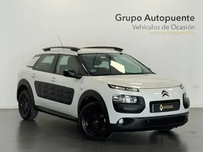 Begagnad Citroën C4 Cactus Feel 80 HK (58 kW) 2017 Vit Halvkombi