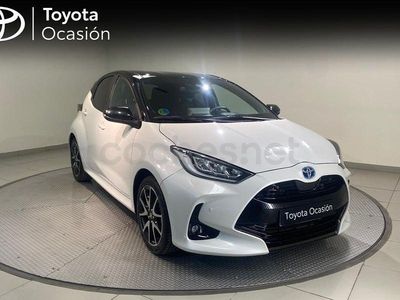 Usado Toyota Yaris Hybrid Plus 116 CV (85 kW) 2022 Blanco Berlina
