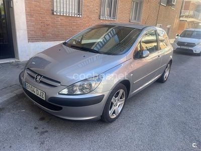 Usado Peugeot 307 110 CV (80 kW) 2005 Gris / plata Berlina